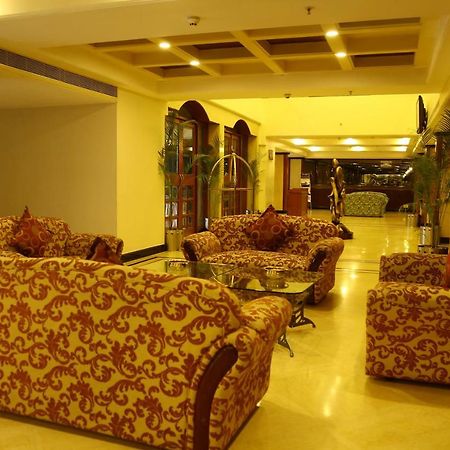 Kences Hotel -Opp Apsrtc Bus Stand Tirupati Kültér fotó